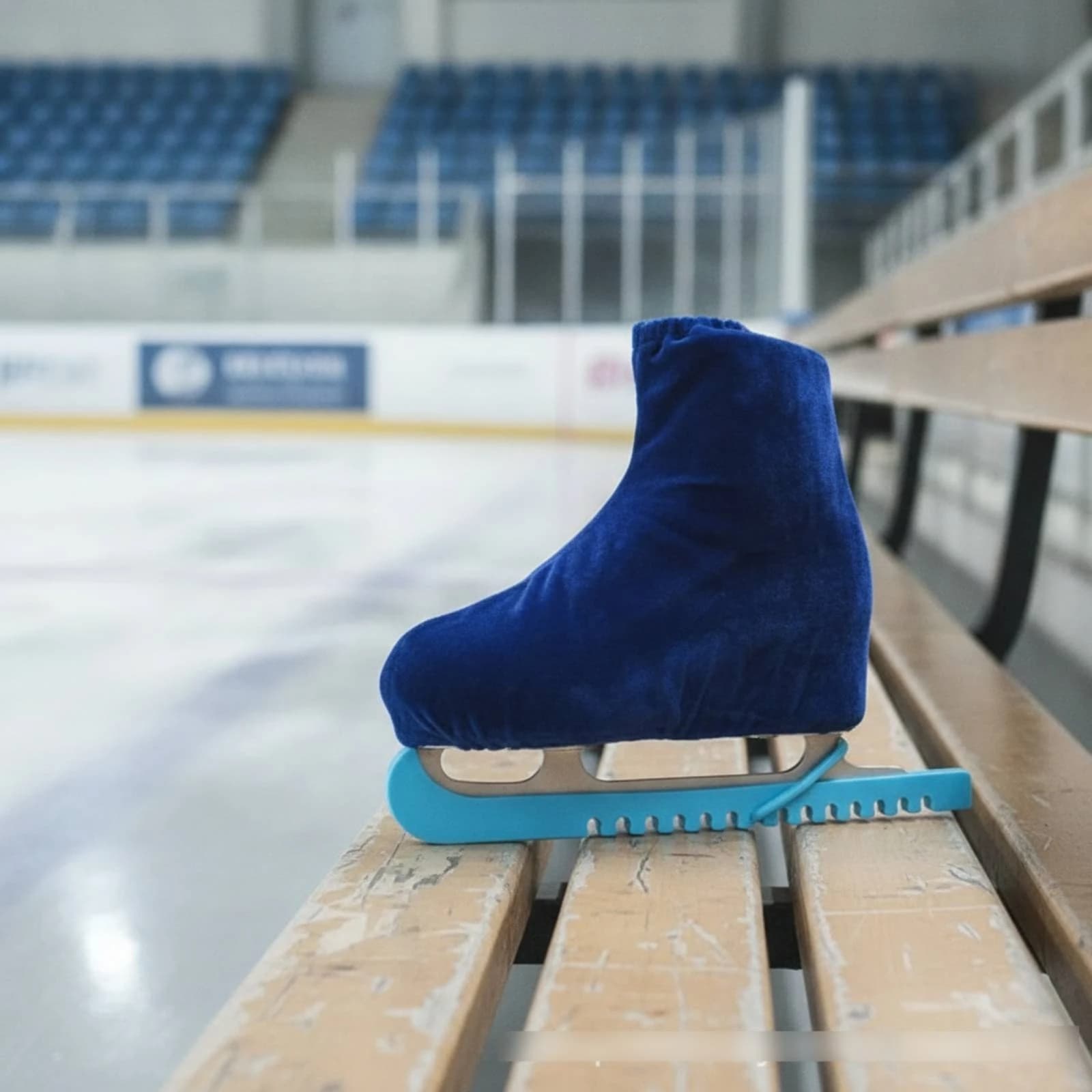 Skate Boot Cover Stretchable Skate Covers Shielded Pull-on for Figure Skaters