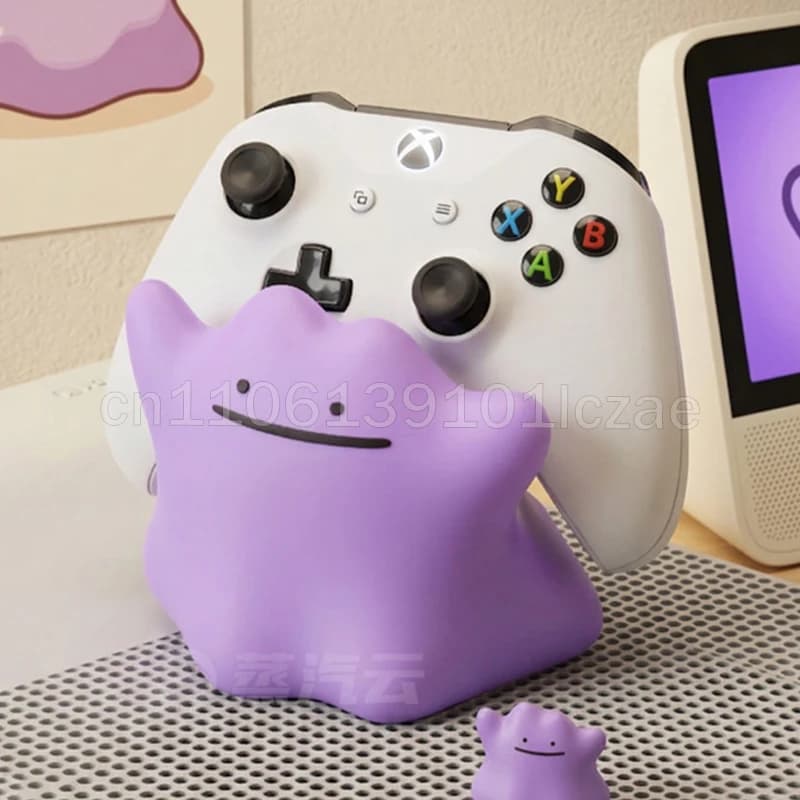 Supporto per controller Pokemon Ditto compatibile con Xbox Ps5, supporto per controller di gioco, decorazione da tavolo per giocatori adulti