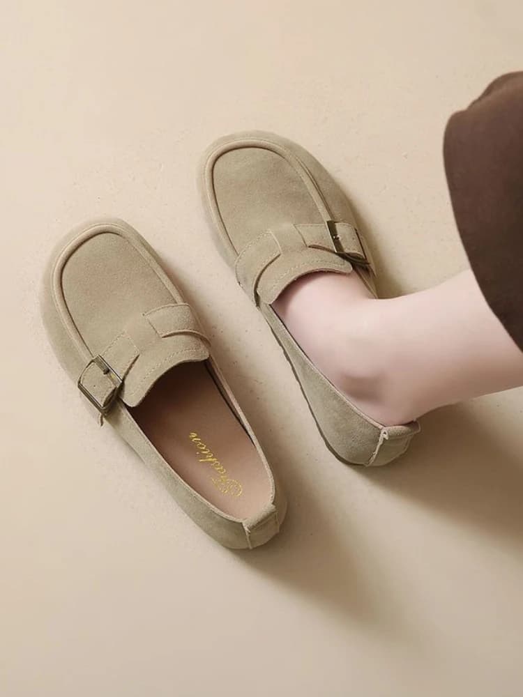 Mocassini Comodi da Donna con Suola Morbida in Camoscio, Punta Rotonda Vintage, Modello Slip-On, Nuova Collezione Autunno 2026, Stile Boho, Calzature alla Moda