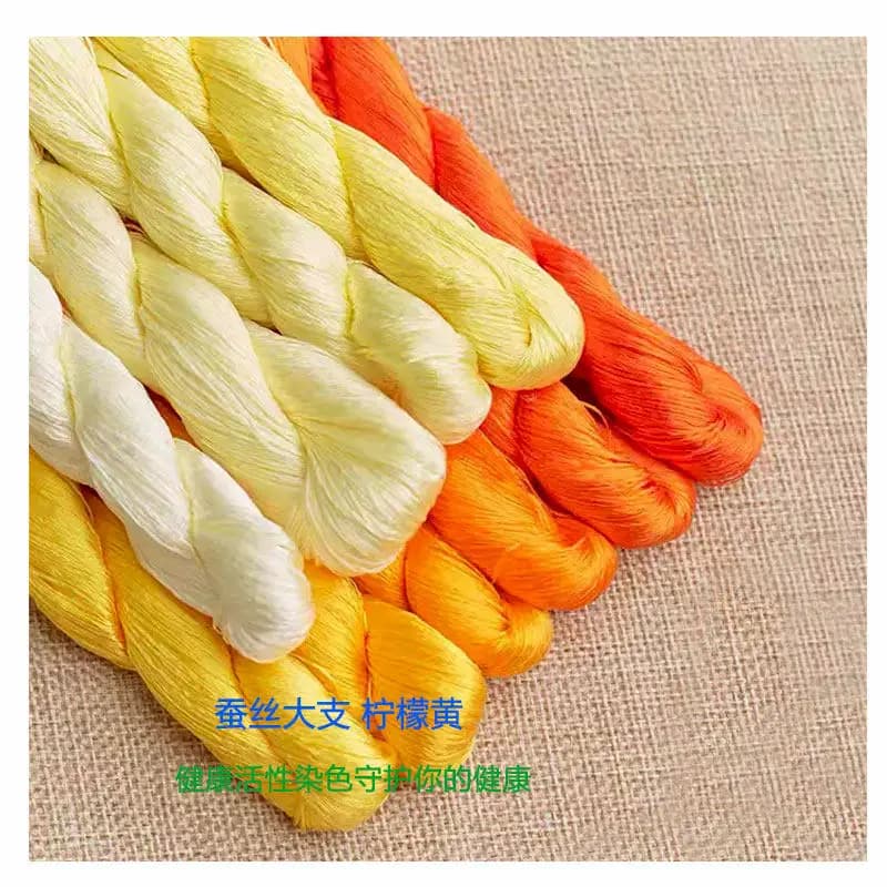 20 Gomitoli di Filo di Seta per Ricamo - Kit Tradizionale Cinese per Cucito a Mano, 20m per Bobina, Materiali per Fai da Te