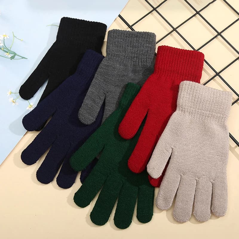 Autunno e inverno nuove donne guanti da lavoro a maglia in puro colore moda semplici giovani studenti guanti caldi da ciclismo all'aperto all'ingrosso
