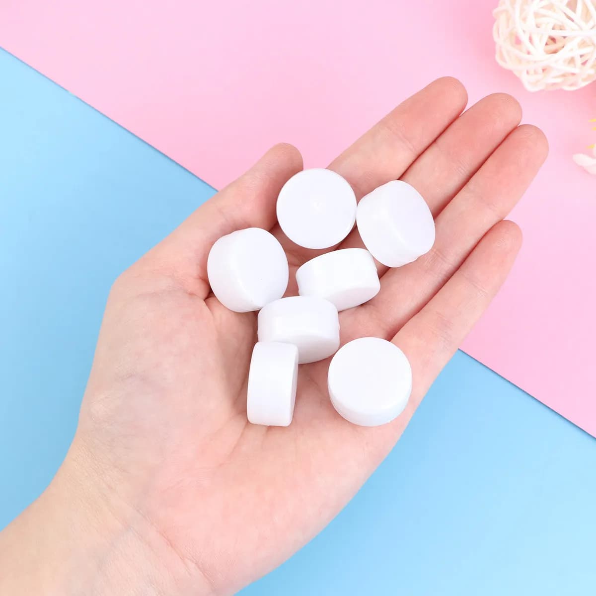 100 Pezzi Scatola di Sonagli in Plastica per Neonati, Inserimento per Culla, Passeggino, Marsupio, Campanelli da Comodino, Sonaglio Rotante