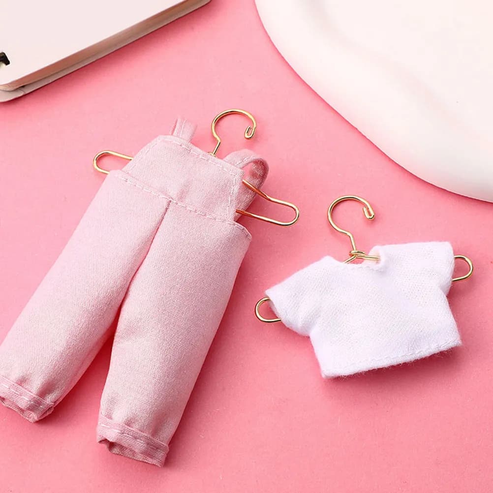 20Pcs Small Metal Hangers Miniature Clothes Organizer Wire Rack for Pet Outfit Wardrobe Coat Clothes Outfit Accessories