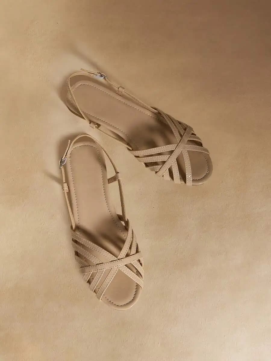 Women Flat Sandals With Cross Strap Buckle Design Comfortable Breathable Summer Beach Casual Shoes
