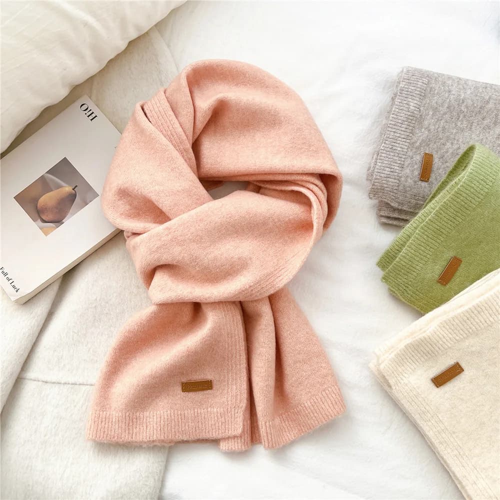 Women's Long Scarf in Knife, Versatile Winter Scale and Warm For Autumn and Winter