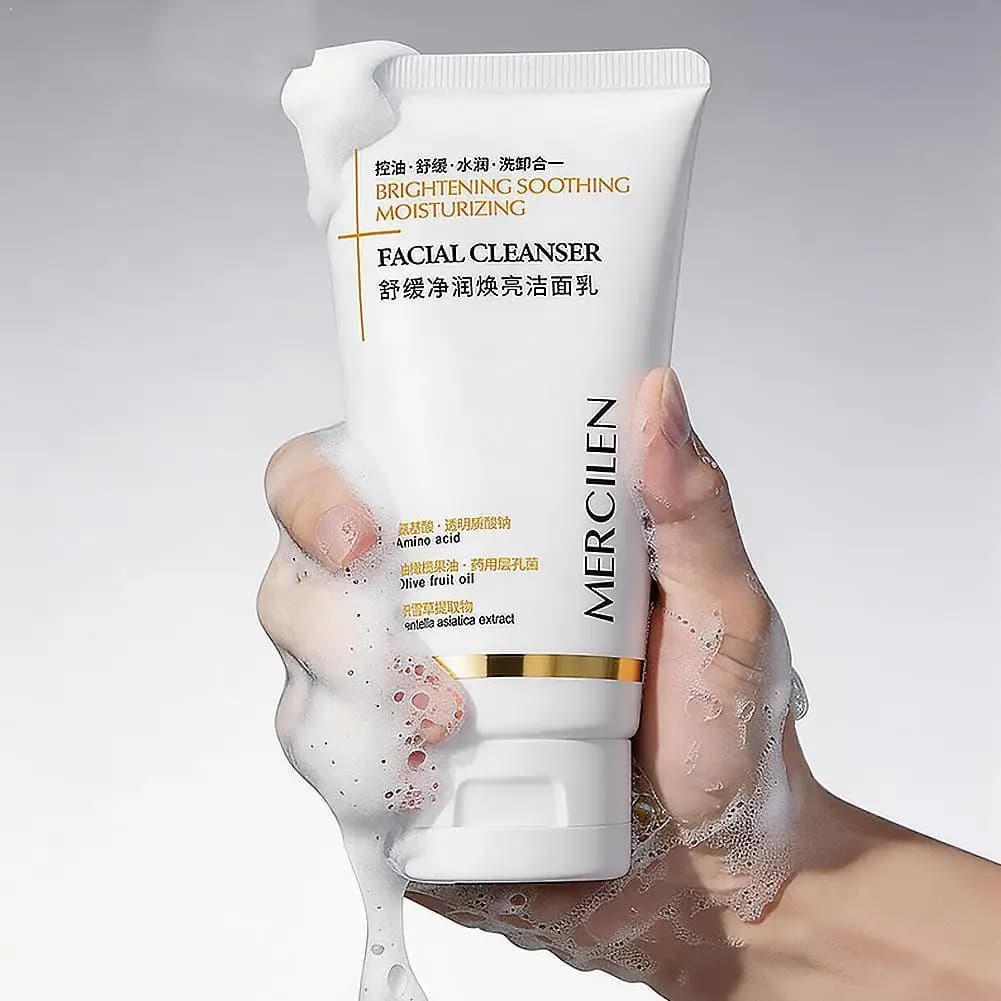 MERCILEN Detergente Viso Schiumogeno Idratante Illuminante Ringiovanente per la Cura della Pelle