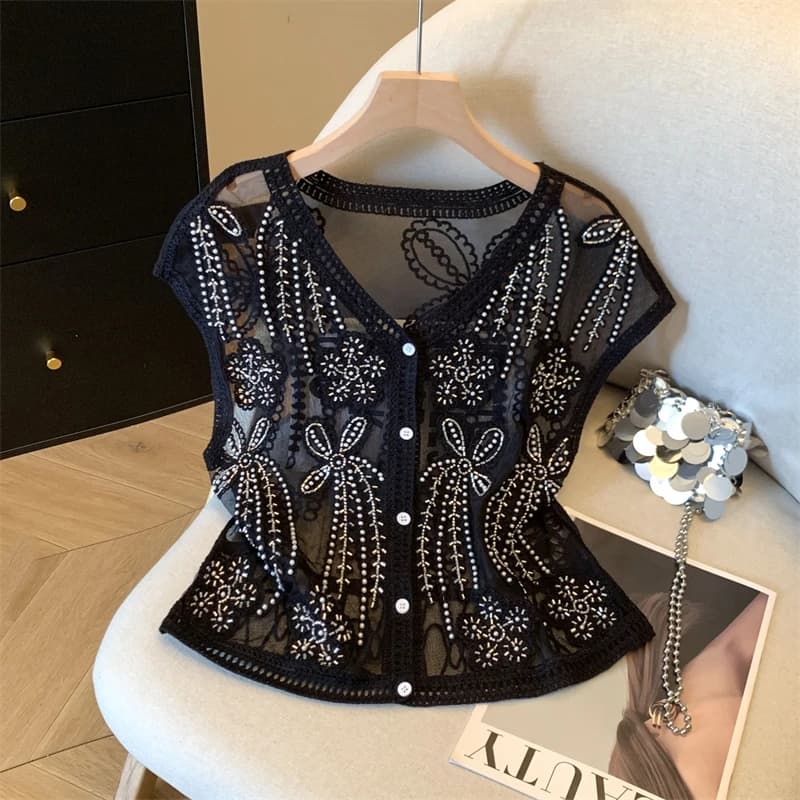 Abbigliamento estivo da donna Camicia casual a maniche corte Camicetta all'uncinetto scavata Top ricamati monopetto