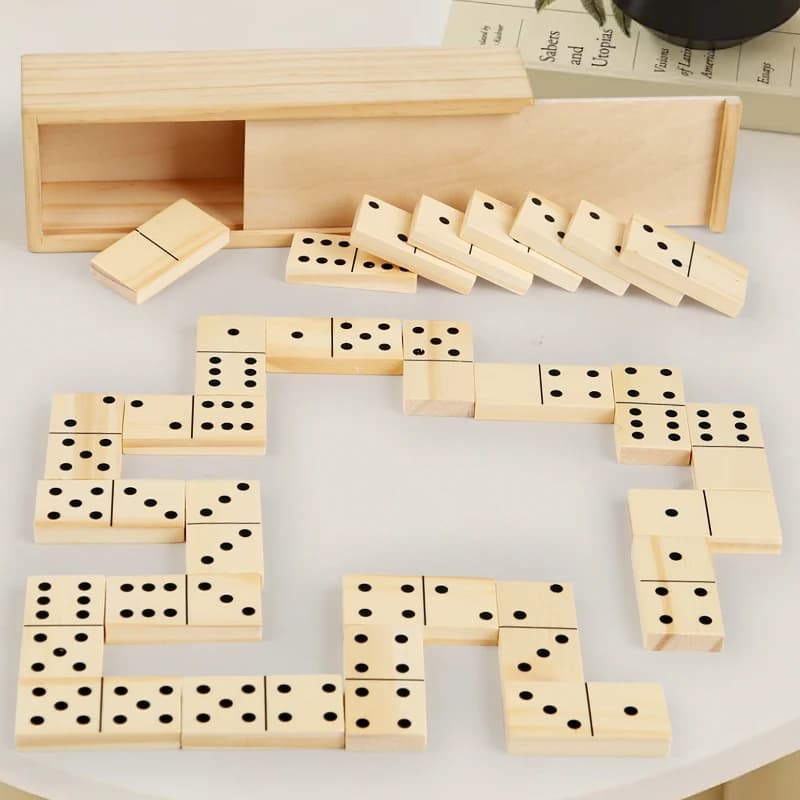 Set Classico di Domino Doppio Sei per Adulti e Bambini con Scatola in Legno, 28 Tessere, Divertimento per 2-4 Giocatori, Gioco da Tavolo per Famiglie