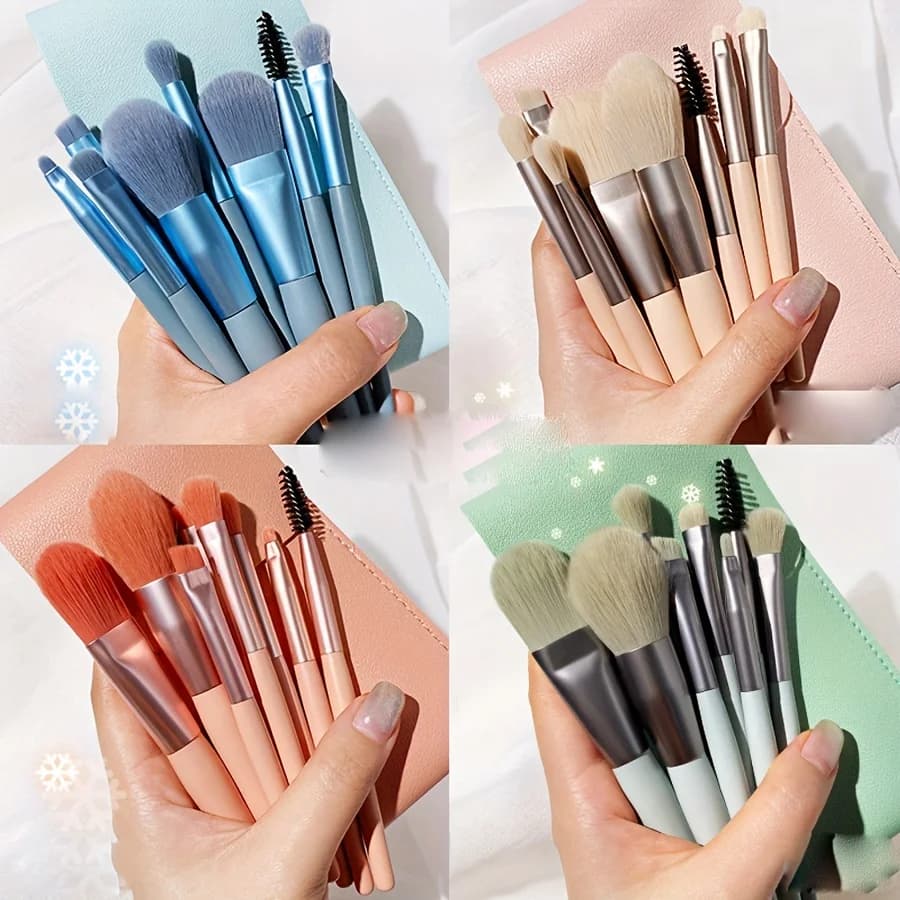 Set di pennelli per trucco con setole morbide da 8 pezzi - Strumenti portatili per principianti per ombretto/blush/lip/pettine per ciglia - Set regalo da viaggio con manico