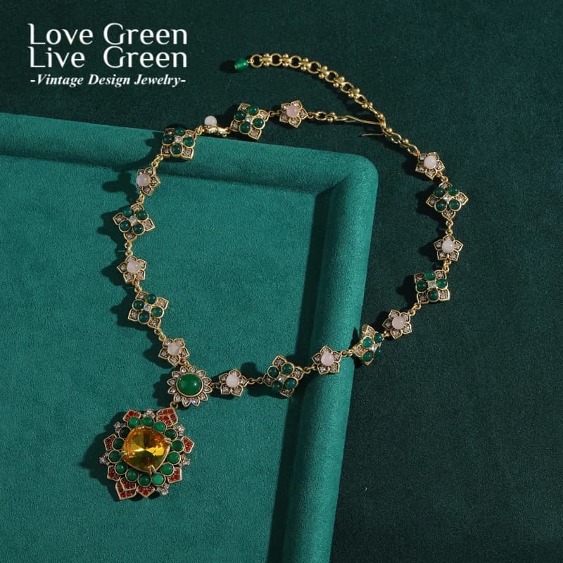 Vintage Green Glaze Pendant Necklace Crystal Pink Flower Jewelry High Quality For Ladies 2026 New Trends Valentine Day Souvenirs