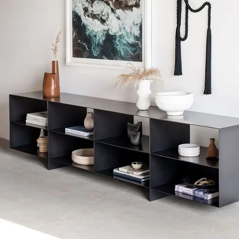 Mobile TV di Lusso Italiano Unico, Minimalista Moderno con Gambe in Metallo, Glamour e Stile Industriale, Arredamento per Soggiorno