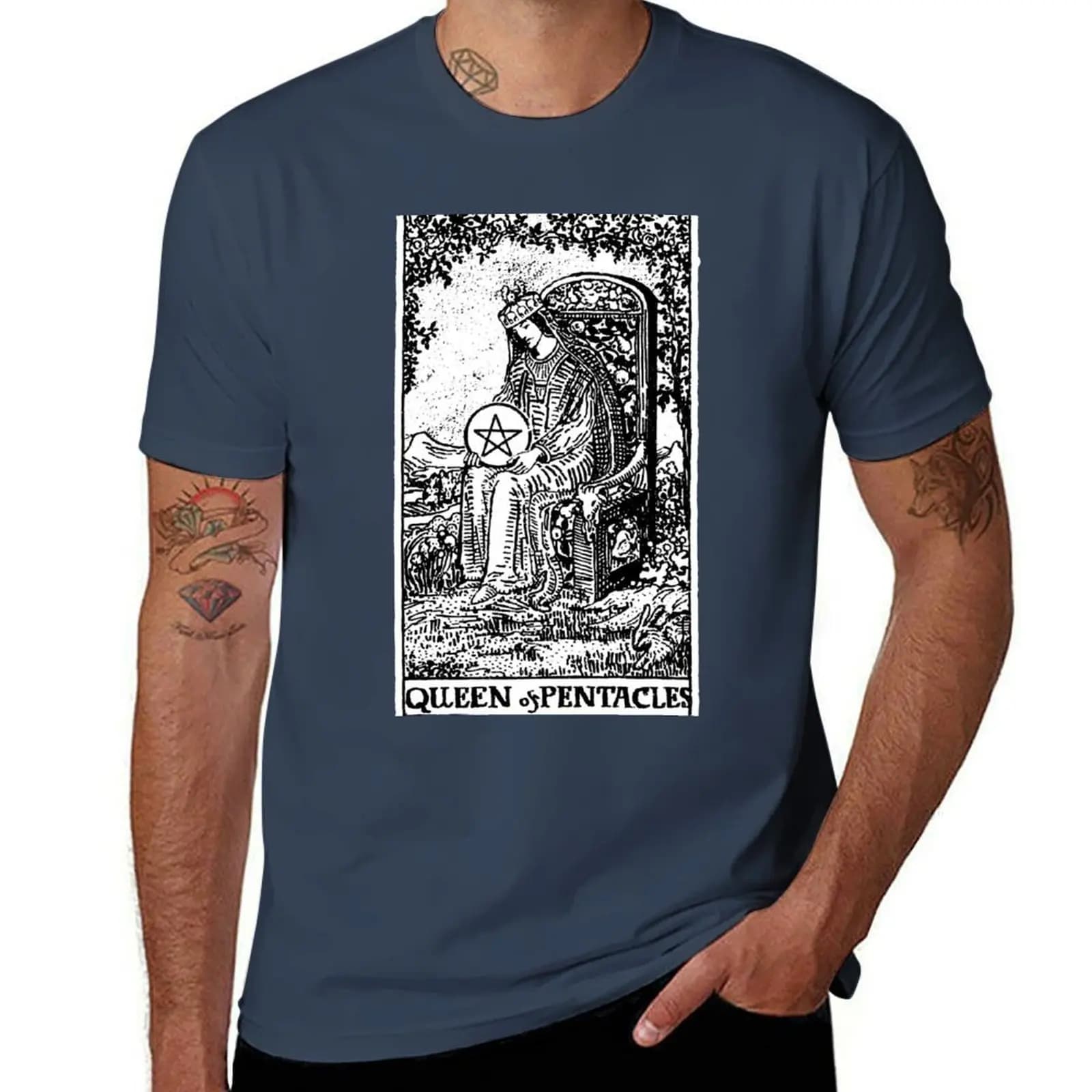 Regina dei Pentacali - Carta dei Tarocchi - Arcano Maggiore - T-shirt per la predizione del futuro, T-shirt per feste natalizie