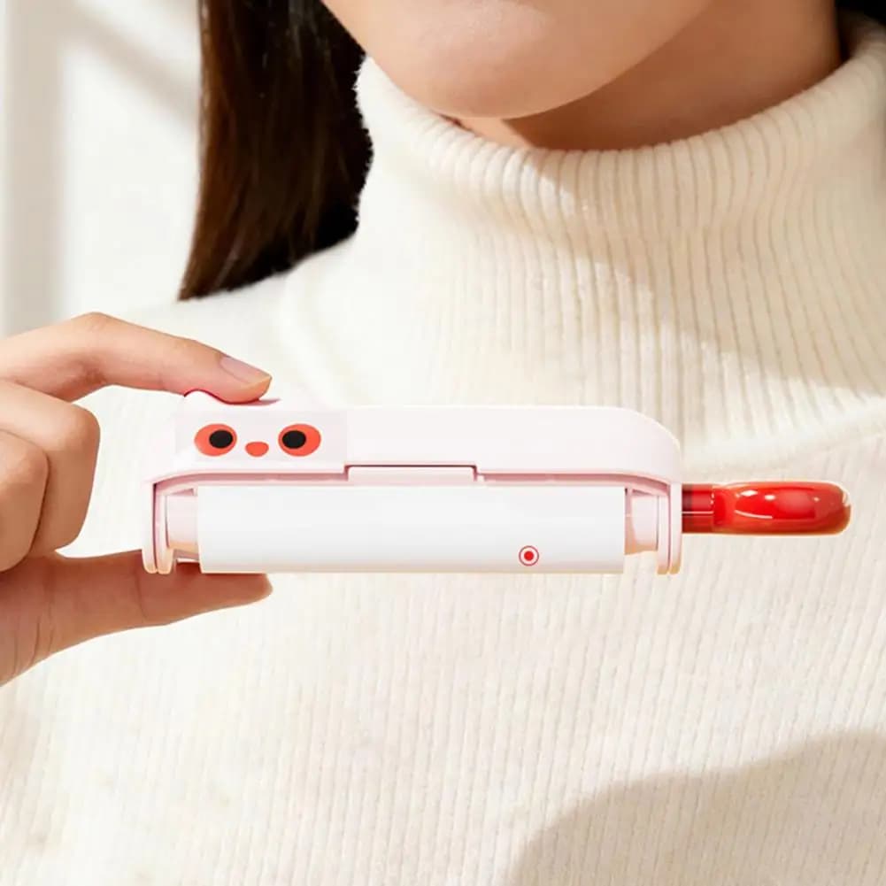 Portable Lint Brush Cat Shaped Lint Remover 2-in-1 Cat Shape Lint Roller Portable Fabric Shaver with Hanging Ring for Pet