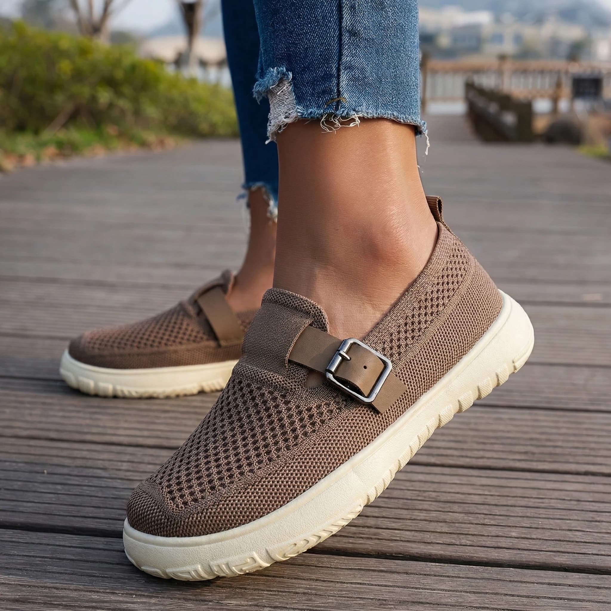 Calzature Estive da Donna Leggere e Traspiranti, Design Slip-On alla Moda, Comode per Climi Caldi