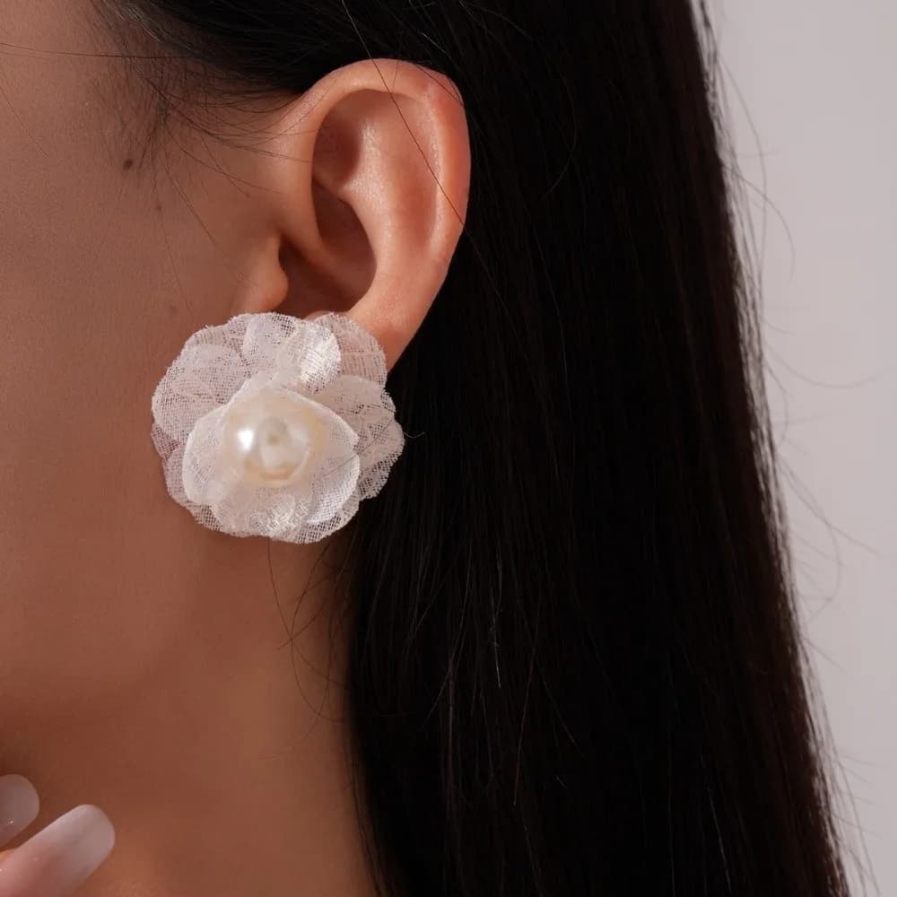 10pcs/Set White Artificial Camellia Earrings Exquisite Lightweight Flower Stud Earrings Minimalist Elegant Imitation Pearl Stud