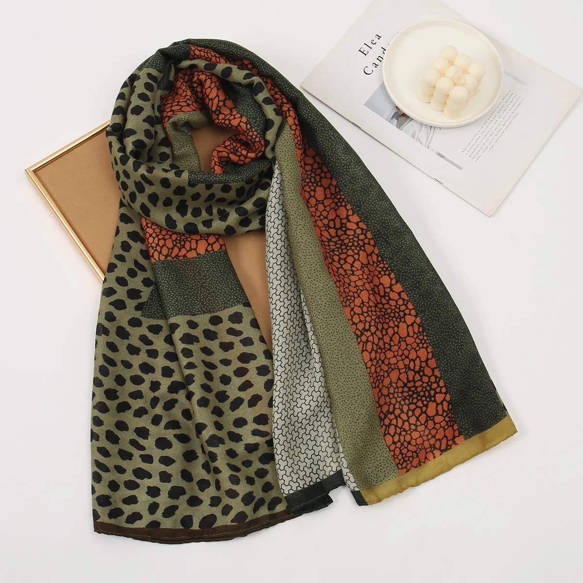Nuova vendita calda Retro Splicing Stampa leopardata Asciugamano lungo geometrico in cotone e lino Sciarpa scialle moda donna versatile