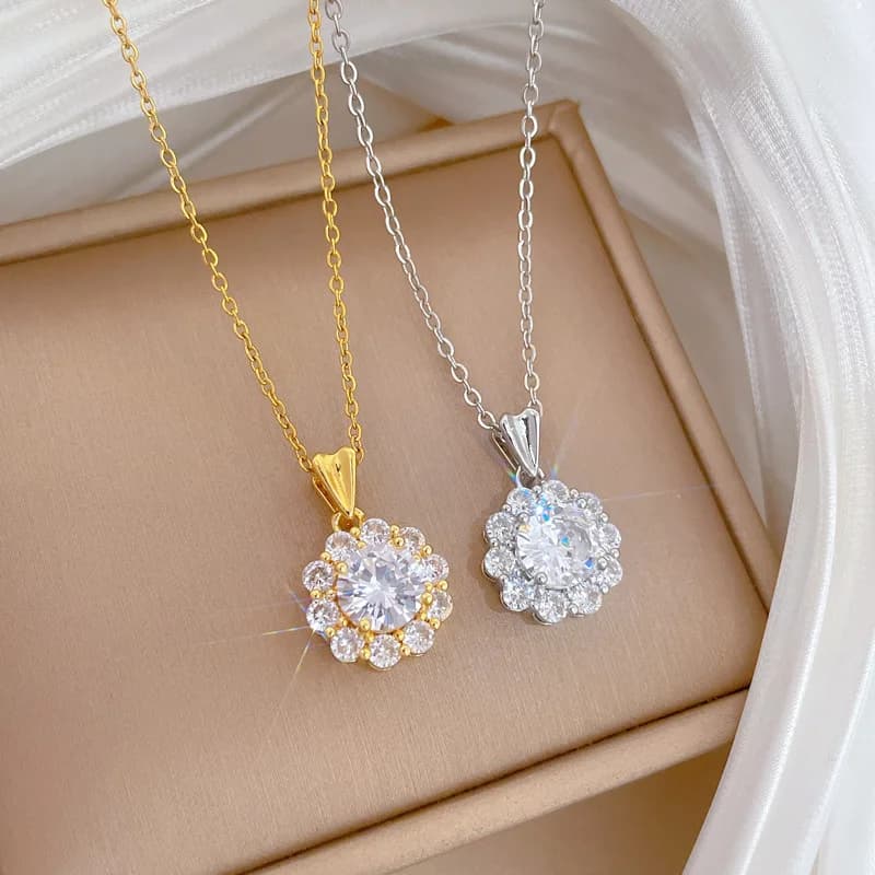 Collana con Ciondolo a Fiore di Lusso con Zirconi per Donne, Catena in Acciaio Inossidabile, Gioiello Trendy a Forma di Fiore, Accessorio Regalo di Compleanno