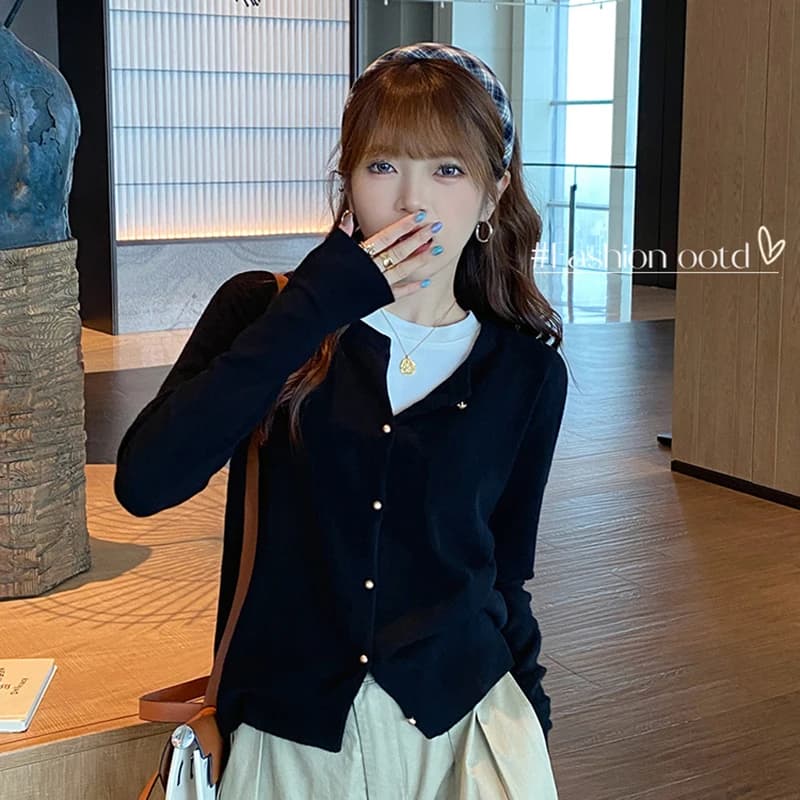 Maglioni da donna dolci neri cardigan coreano lavorato a maglia perla sottile top casual femminili moda autunnale nuovi maglioni da donna tutti abbinati