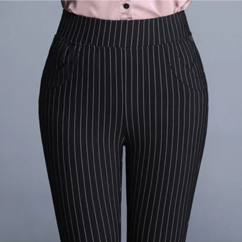 Leggings look slim e indossano pantaloni slim dritti elasticizzati a vita alta di grandi dimensioni a righe