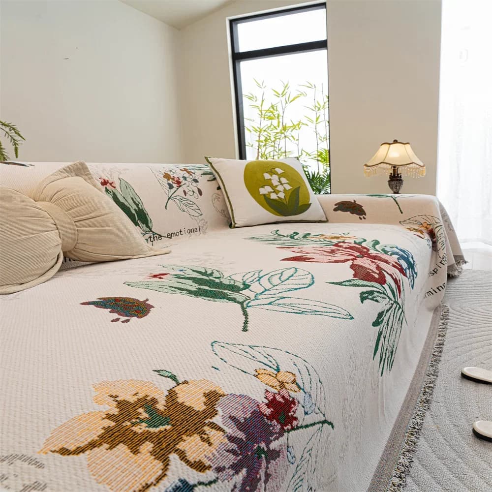 Retro French Style Light Luxury Universal Sofa Cover Non-Slip All-Season High-Quality Fabric Slipcover Anti-Cat for Home Decor