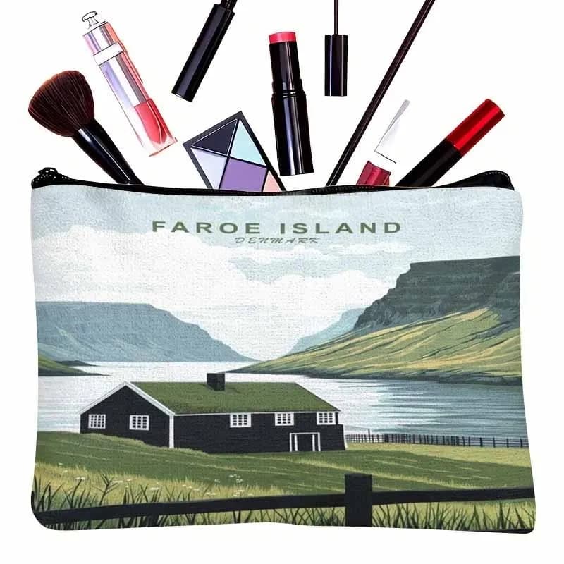1 pezzo con raffigurazione di un paesaggio tranquillo delle Isole Faroe: una casetta nera in perfetta armonia con la bellezza naturale - Borsa per cosmetici - Pochette multifunzionale con cerniera per donna, borsa da viaggio perfetta con cerniera, regalo divertente per il compleanno