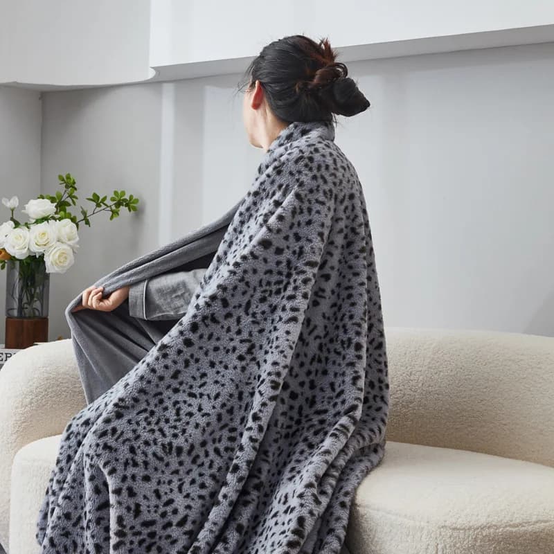 Coperta in pelliccia di coniglio con stampa leopardata, coperta lavabile in lavatrice per dormitorio domestico, coperta universale per tutte le stagioni