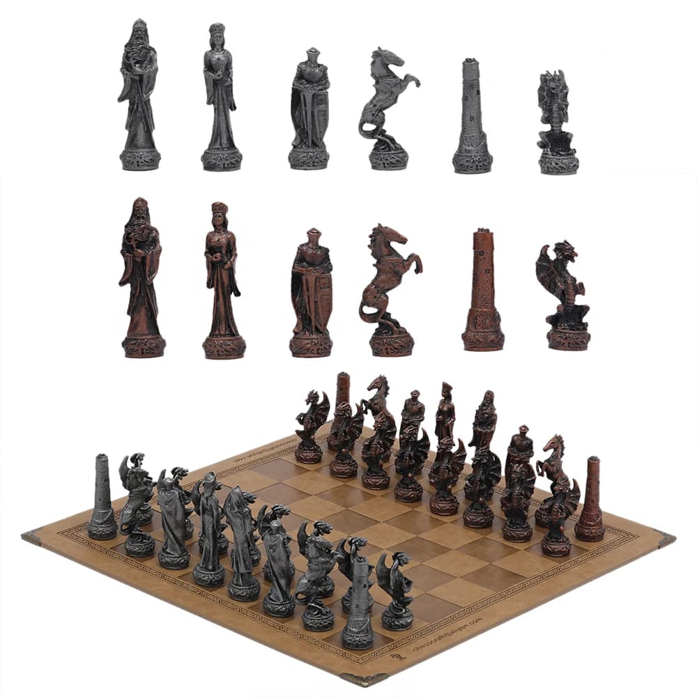 Scacchi a tema in metallo Cavaliere di lusso Gioco da tavolo Giocattolo di intrattenimento Set da tavolo in pelle Regalo Sport a tema soldato drago