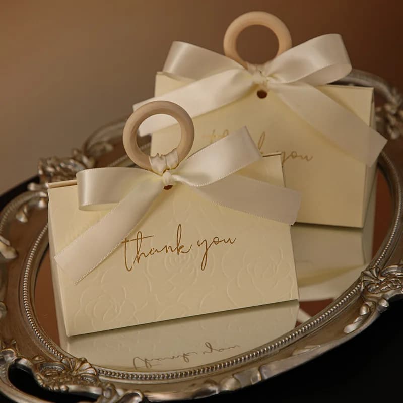 10/30/50 pezzi scatola di caramelle di nozze triangolo rosso scatola di imballaggio regalo di caramelle scatola di caramelle creativa fai da te bomboniere di compleanno decorazioni per feste