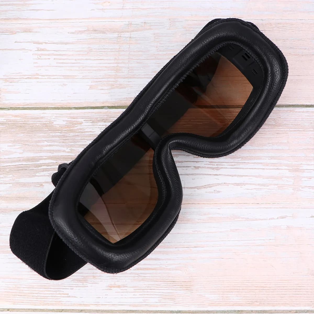 Occhiali Sportivi da Esterno con Montatura Nera in PC, Fascia Regolabile, Antiappannamento, Protezione UV400 per Sci, Snowboard, Moto e Ciclismo