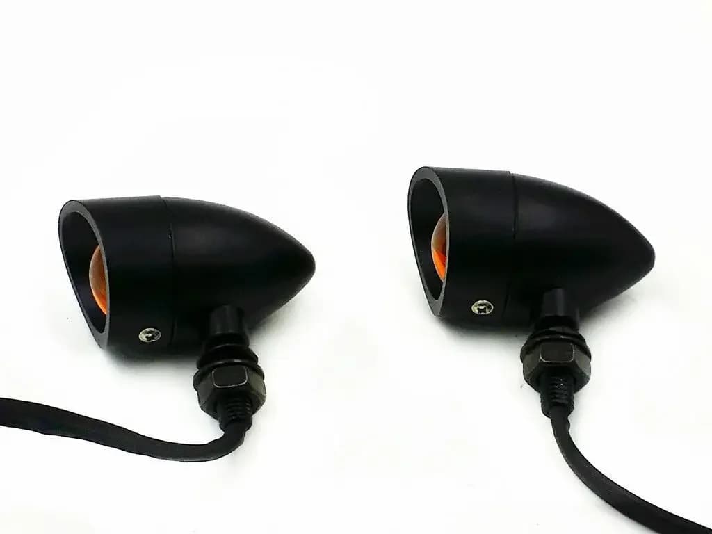 BLACK Bullet TURN SIGNALS LIGHTW/Visiera Bobber Chopper per Cafe Racer Rat Bike VT VN