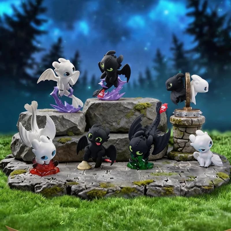 52TOYS How To Train Your Dragon Light‑Night Intertwined Series Blind Box Cute Desktop Figure Ornament Surprise Bag Pendants Gift