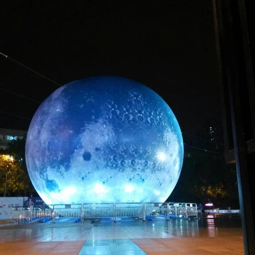 Palla gonfiabile gigante della luna blu con le luci a LED Palloncino ermetico del pianeta del PVC per i giocattoli all'aperto della decorazione della fase di spettacolo di feste dell'evento