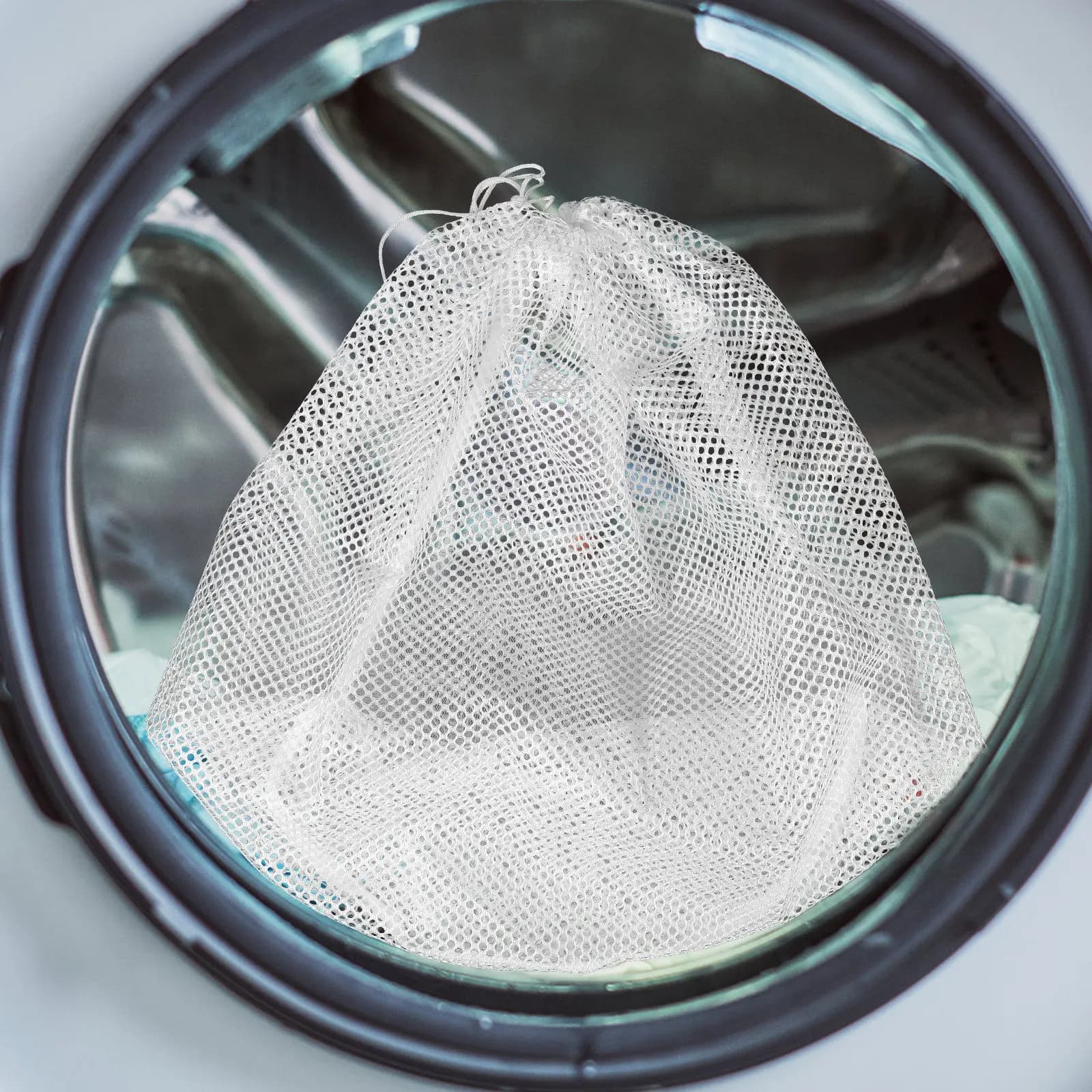 Large Mesh Laundry Bag for Washing Machine Polyester Drawstring Wash Bag for Delicates Coats Hoodies Travel Camping Organizer