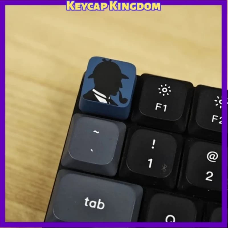 Keycap in Resina Sherlock Holmes, Profilo Cherry, Keycap Anime, Regalo Cartoon, Oggetti da Collezione, Accessori per Tastiera Meccanica e Gaming PC