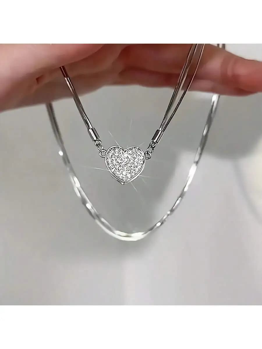 1pc Elegant Heart Shaped Magnetic Pendant Necklace, Stainless Steel Chain, Suitable For Christmas Gift And Holiday Outfit