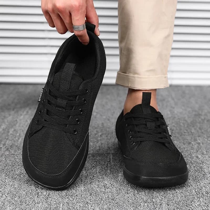 Fashion Fashion Men's Gymnastics Shoes Hot Sale Breathable Wide Toe At Nudes Sport Large Summer New Casual Walking Shoes in Fashionable Black Net