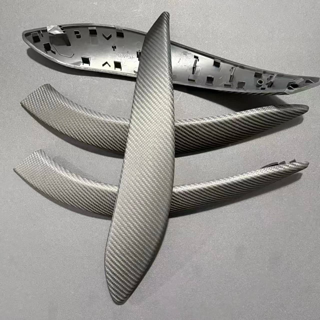 Copertura esterna per maniglia interna della portiera dell'auto in vera fibra di carbonio, base del cambio per BMW Serie 3 4 M3 M4 F30F34 F36 F32 F33 F80 F82