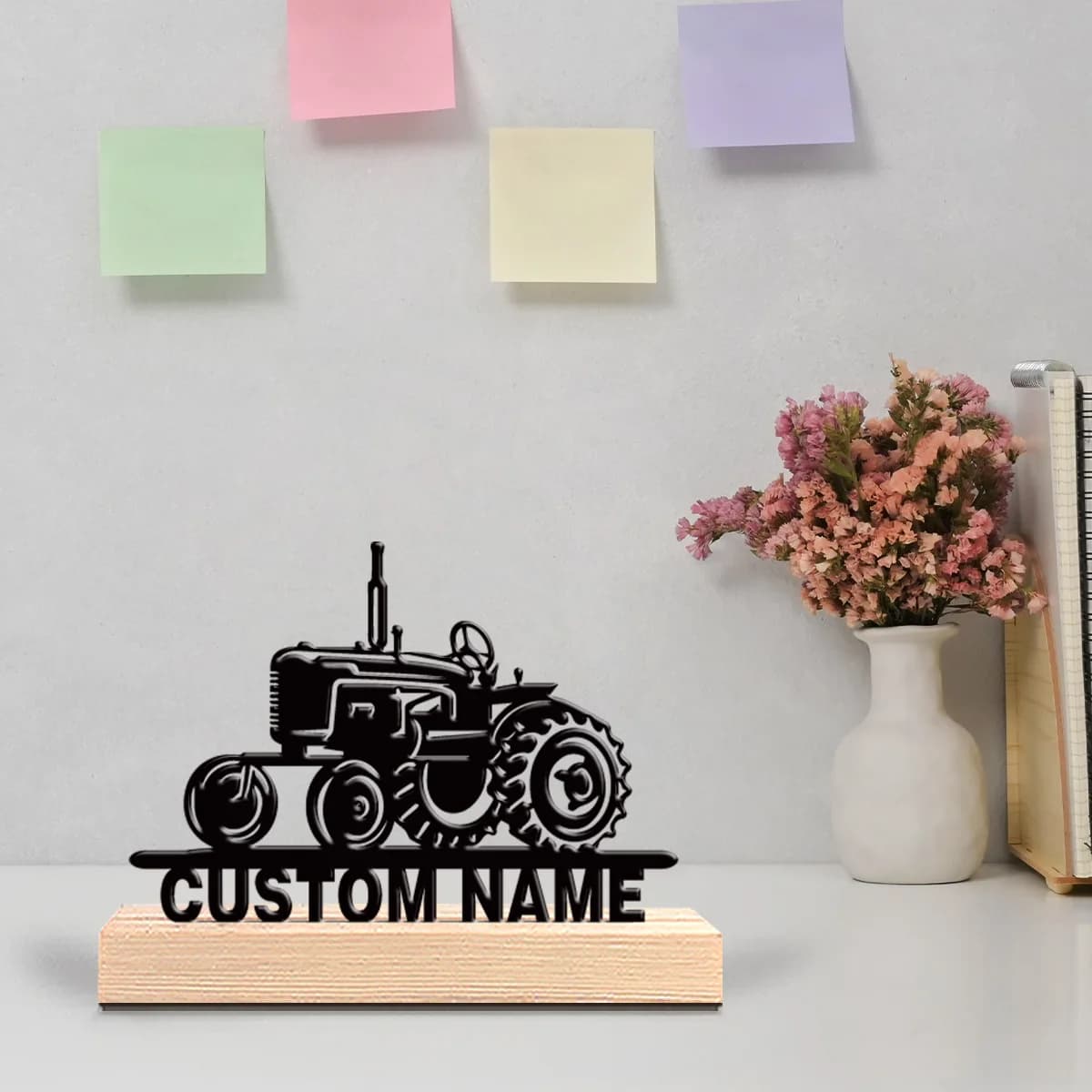 Decorazione da Tavolo in Metallo a Tema Trattore Personalizzata ed Elegante con Base in Legno, Decorazione a Tema Scientifico per Laboratorio