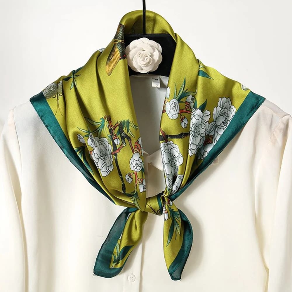 Foulard quadrato di lusso in seta con stampa floreale da donna, morbido in raso, per capelli, collo, hijab, fascia per capelli, nastro per borsa