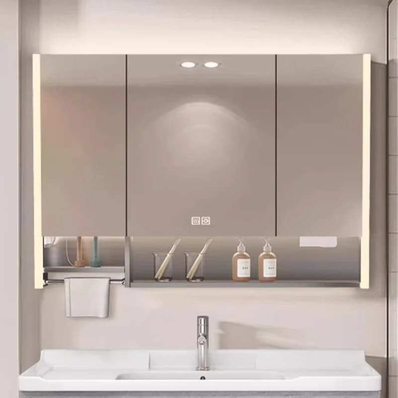 Armadietto a specchio intelligente minimalista italiano Armadietto a specchio di lusso in acciaio inossidabile con luce a LED Mobili da bagno antiappannamento FYMC