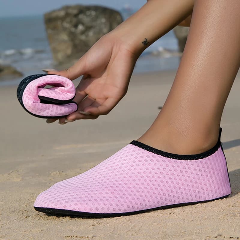 Quick Drying Water Shoes, New Unisex Footwear for Diving, Beach, Swimming, Surf and Snorkeling