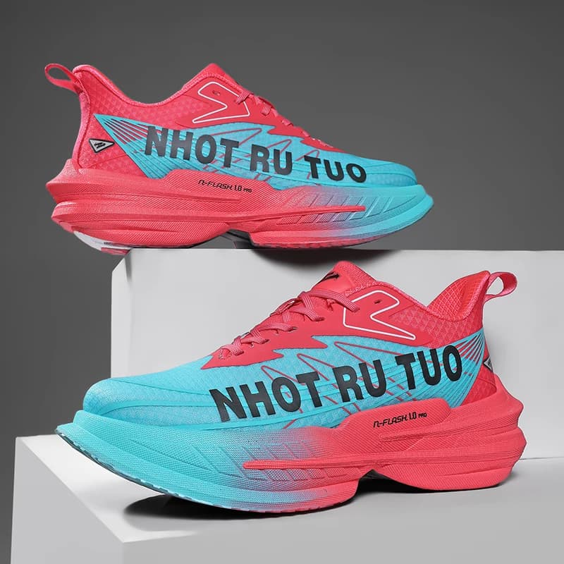 Men's Racing Style Gradient Sneakers Non-Slip Wear-Resistant Thick Cushion Sole Breathable Mesh Running Shoes for Outdoor
