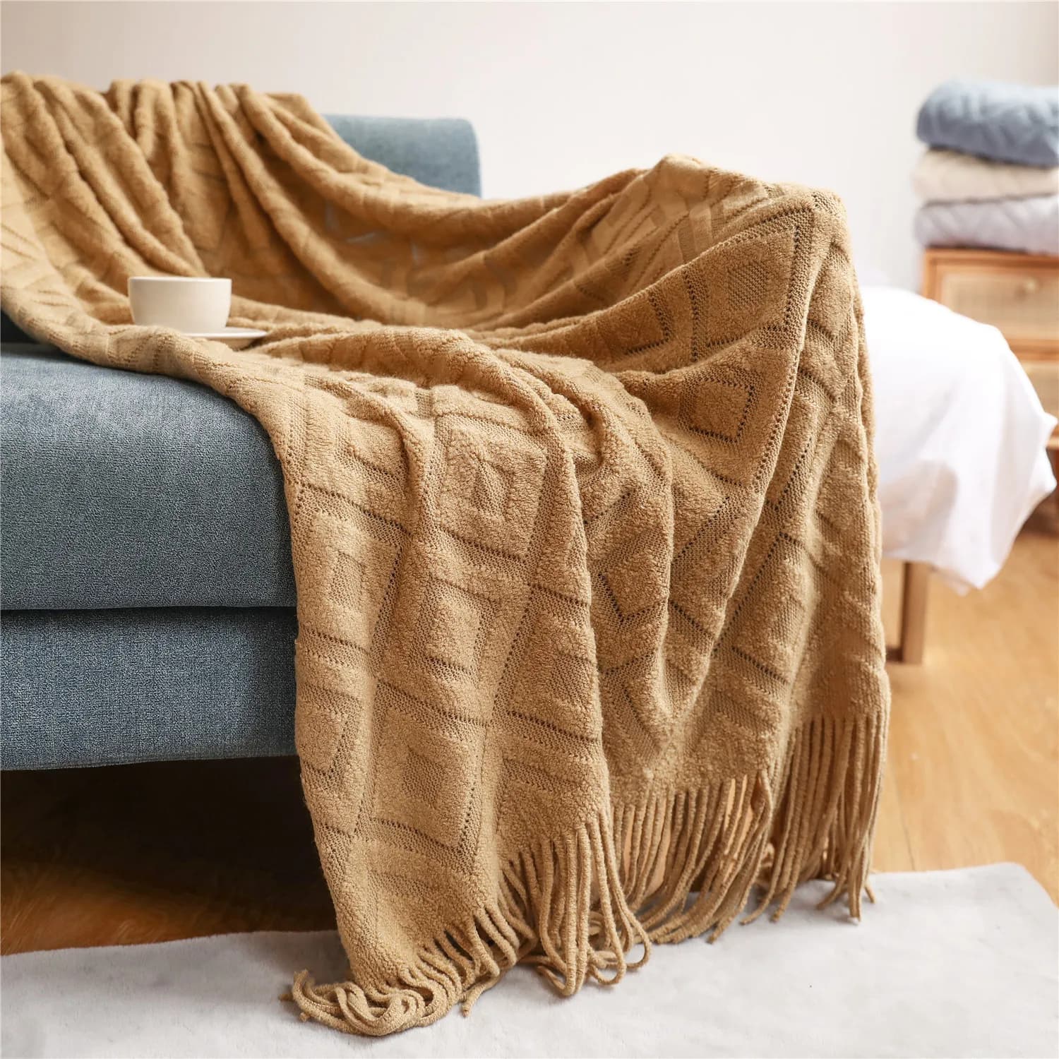 Morbida e Accogliente Coperta in Maglia a Trecce con Nappe, Lussuosa Coperta in Maglia Grossa Color Cammello, Regalo, Coperte Nordiche Primaverili per l'Arredamento della Casa