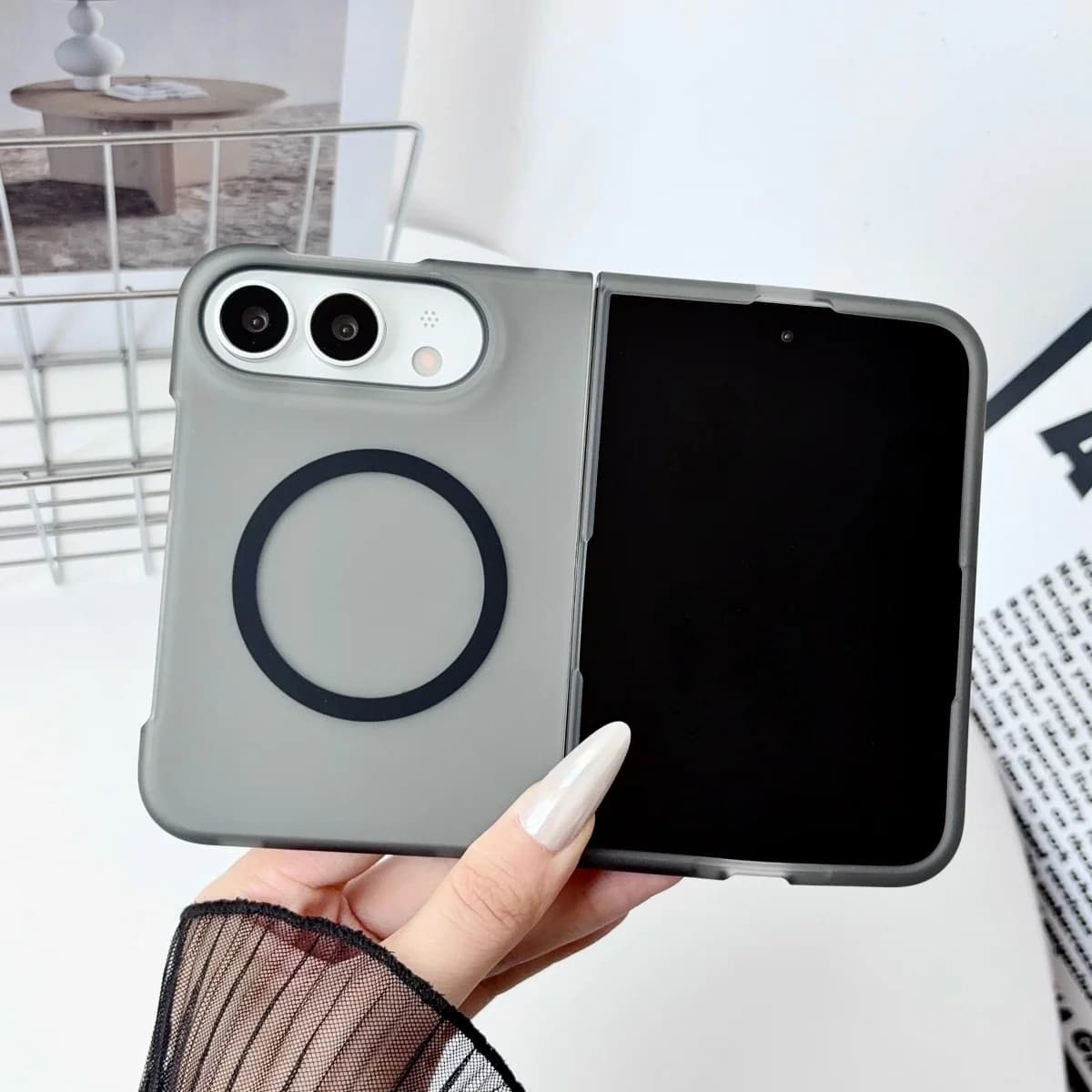For Magsafe Magnetic Matte translucent Fold Phone Case For iPhone Fold IPhone Duo 18 Duo-thin Skin-friendly Clear PC Cover