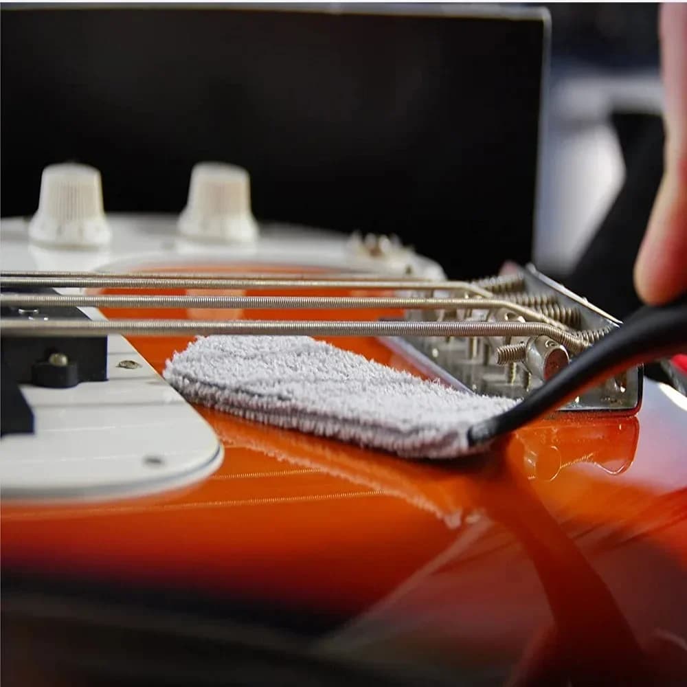 Spazzola a doppia testa per tastiera di chitarra, accessorio per la cura musicale e la rimozione della polvere