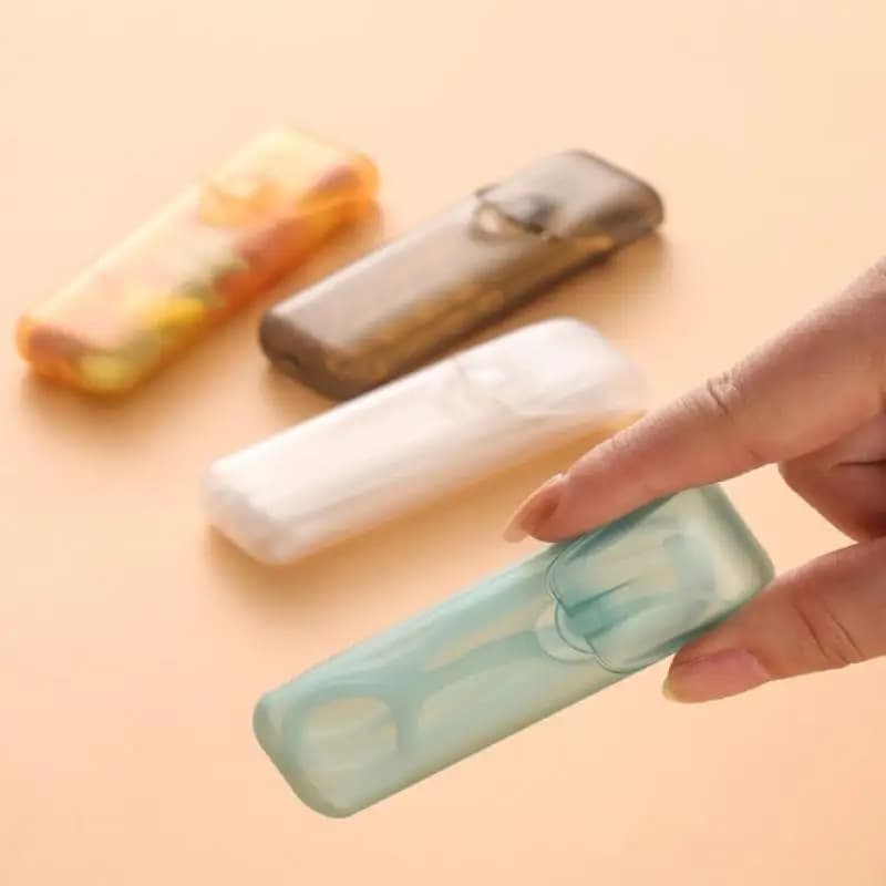 Nuova mini scatola portaoggetti da viaggio, portatile, trasparente, per stuzzicadenti e bastoncini di cotone, ideale per viaggi all'aperto, cucina e ristoranti.