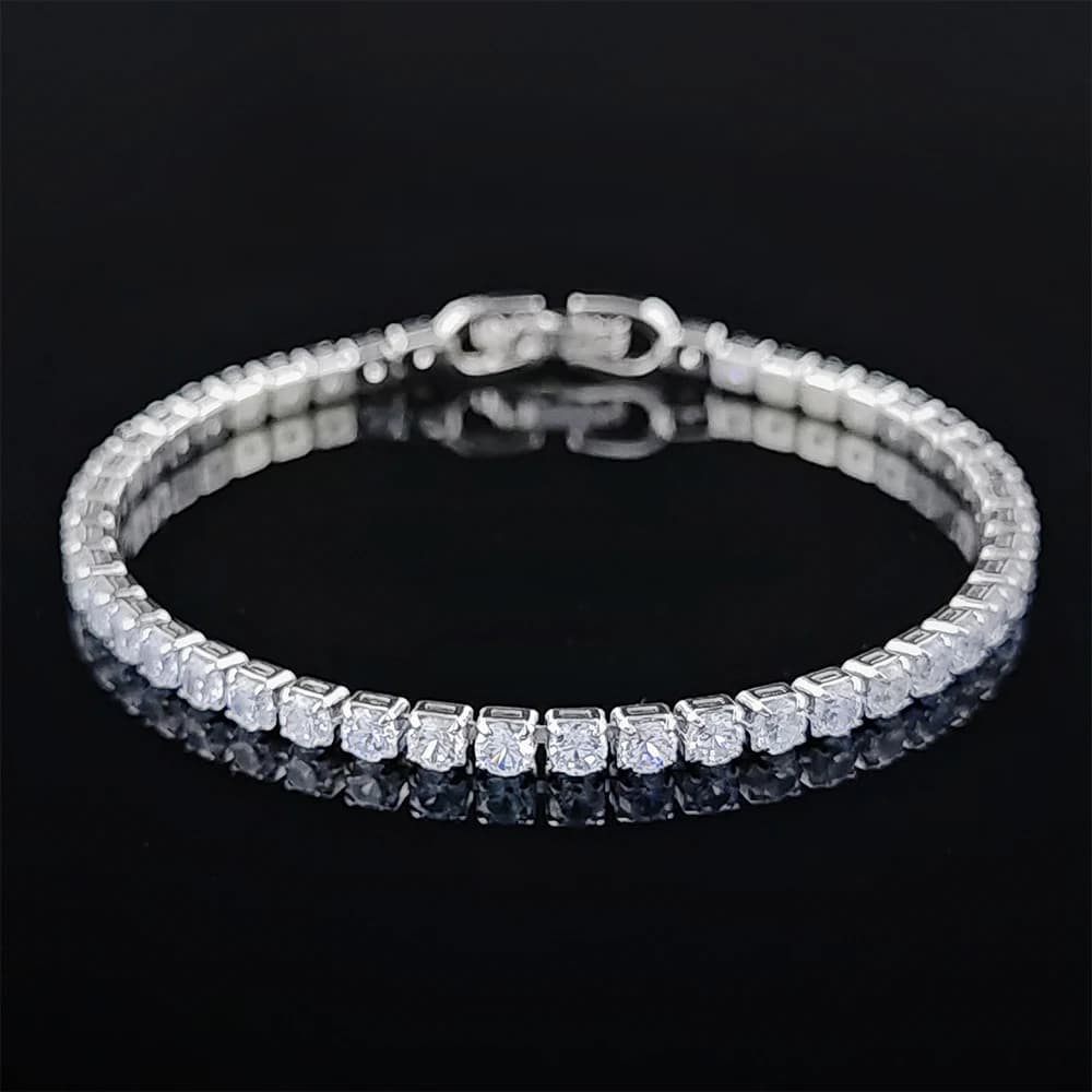 2024 New Arrival Luxury Round Silver Color On Hand Bracelet Bangle For Women Anniversary Gift Jewelry Bulk Sell S5650
