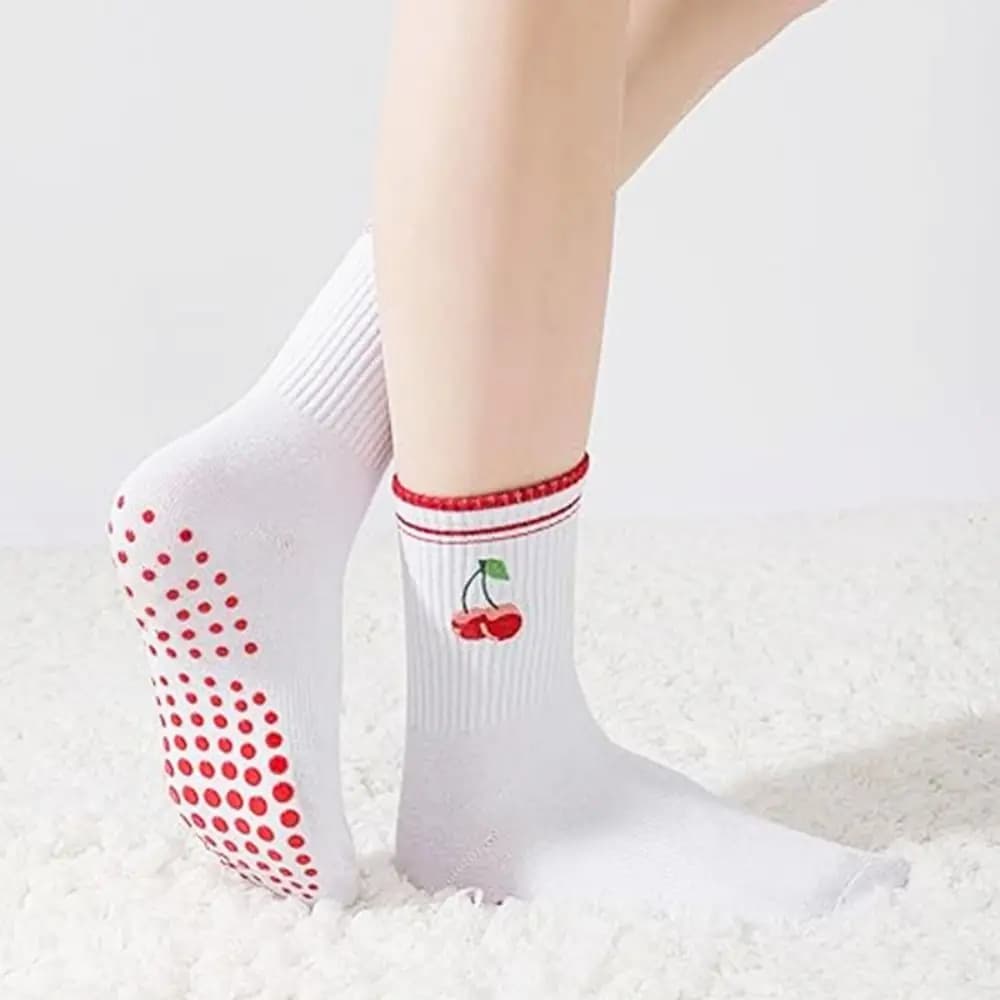 New Cotton Pilates Socks Harajuku Street Breathable Yoga Socks Non-Slip Grip Sweat-absorbent Mid Tube Socks