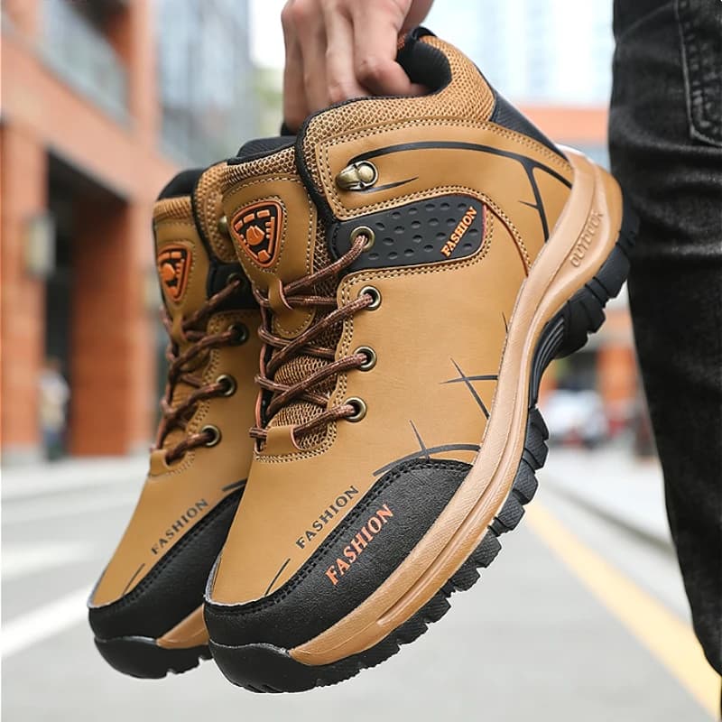 Stivali medio-alti alla moda da uomo Scarpe comode da trekking all'aperto 2025 Scarpe da ginnastica in pelle PU antiscivolo resistenti all'usura Scarpe firmate da uomo