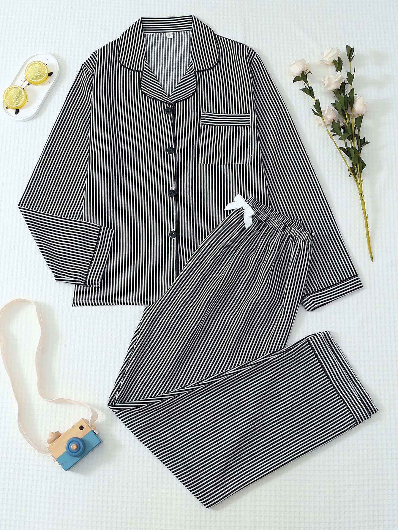 Two-Piece Comfortable Striped Print Lapel Button-Up Top and Bow-Knot Trousers Women's Pajama Loungewear Set Suitable for Home Use